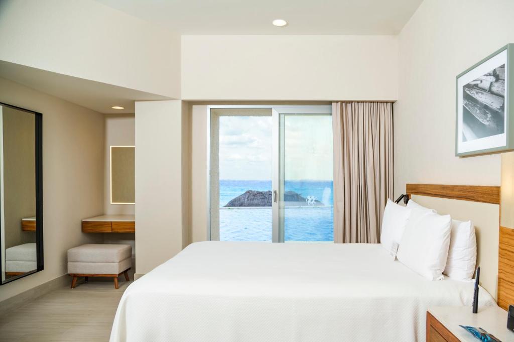 Emporio Cancun - Buy All Inclusive Option