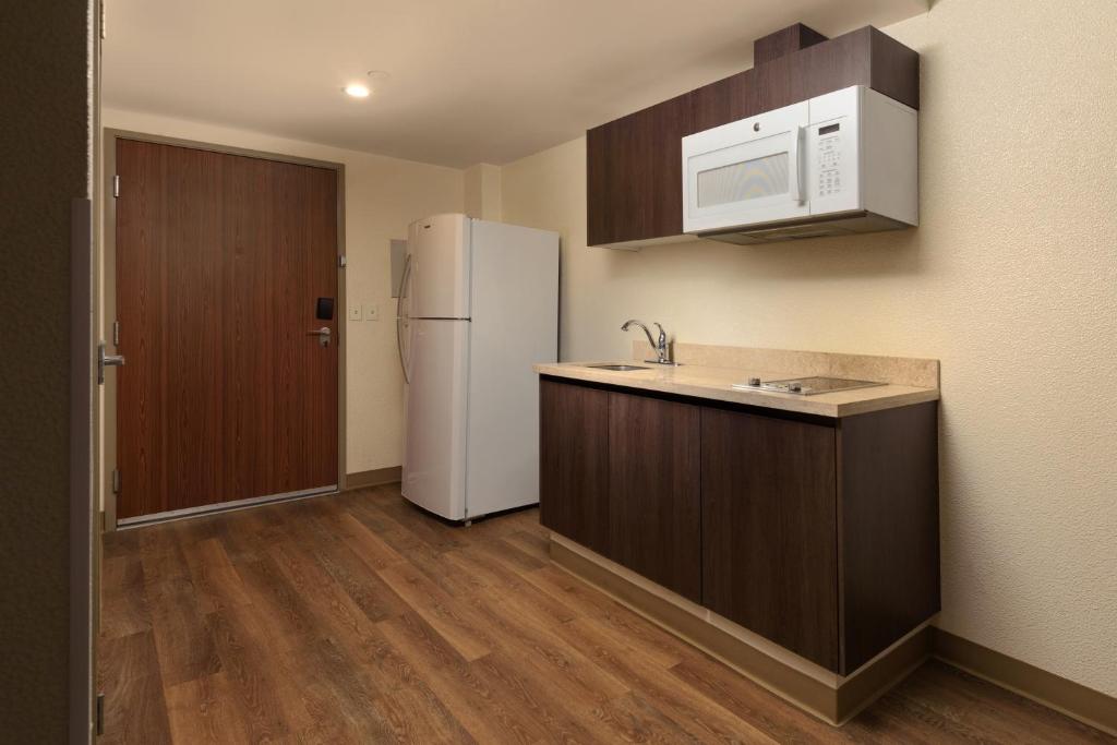 Extended Suites Queretaro Juriquilla