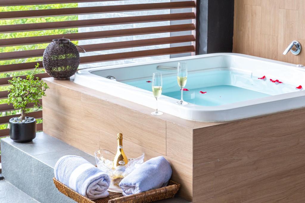 Fabulous & Exclusive Apartments With Sea View Pool BBQ Garden Fabulous & Exclusive Apartments With Sea View Pool BBQ Garden