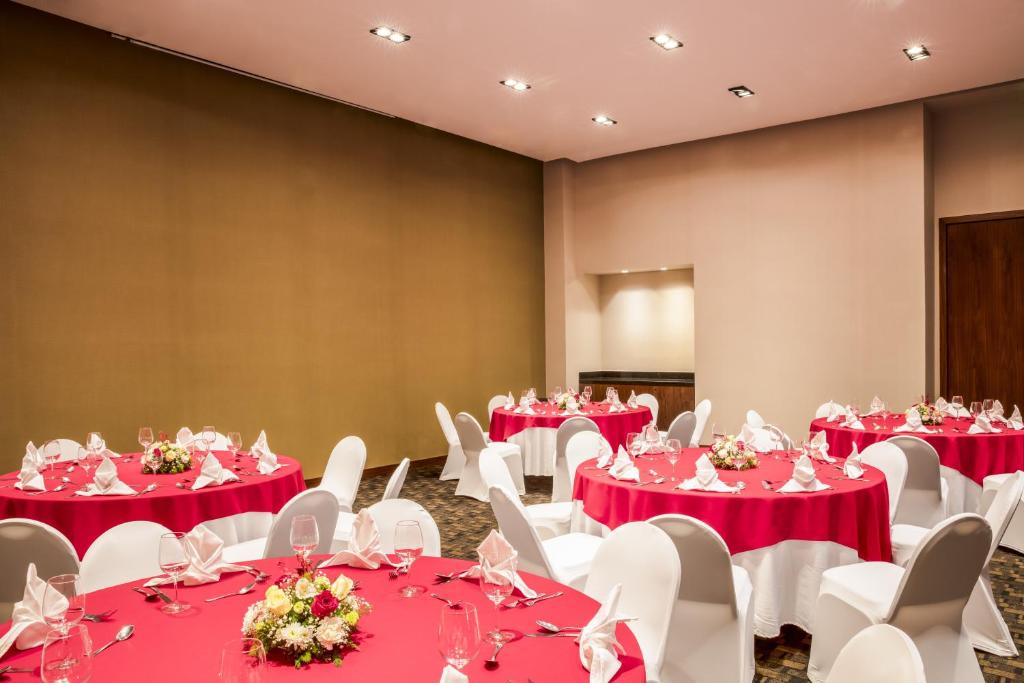 Fiesta Inn Chihuahua Fashion Mall Fiesta Inn Chihuahua Fashion Mall
