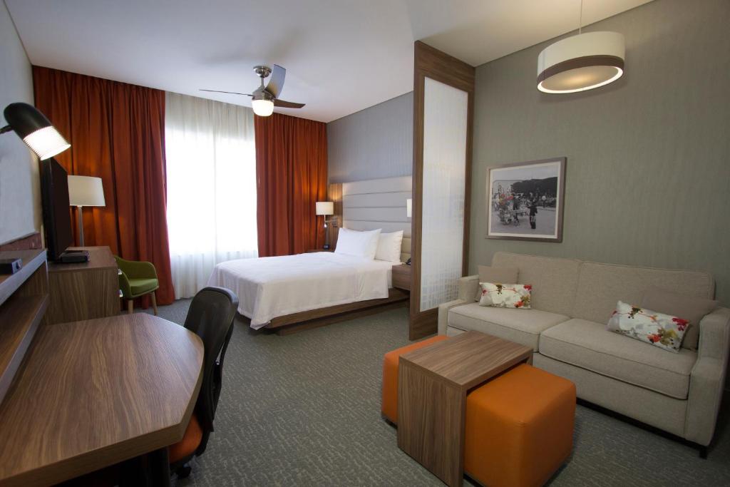 Fiesta Inn Suites Aeropuerto del Bajío Fiesta Inn Suites Aeropuerto del Bajío