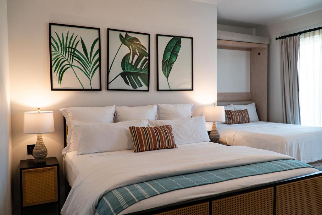 Flamboyan Hotel & Residences Flamboyan Hotel & Residences