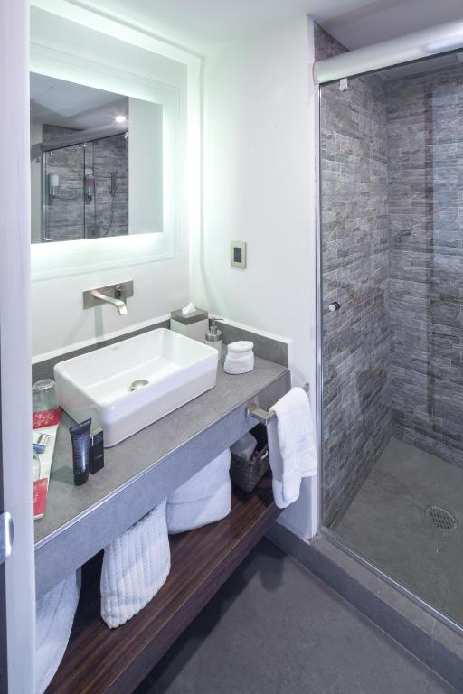 FlowSuites WTC FlowSuites WTC