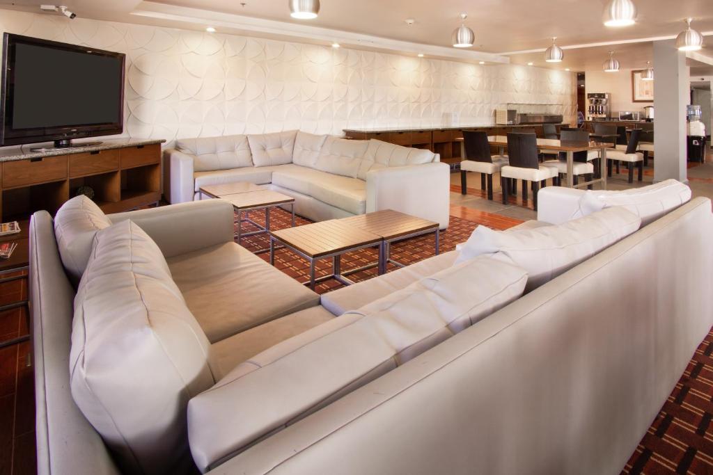 Four Points by Sheraton Saltillo Four Points by Sheraton Saltillo
