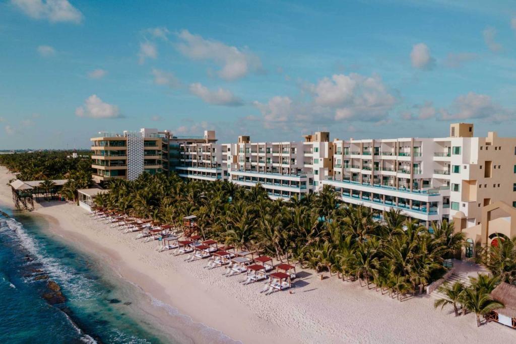 Generations Riviera Maya Family Resort Catamarán, Aqua Nick & More Inclusive Generations Riviera Maya Family Resort Catamarán, Aqua Nick & More Inclusive