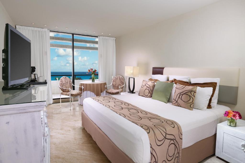 Grand Oasis Cancun – All Inclusive Grand Oasis Cancun - All Inclusive
