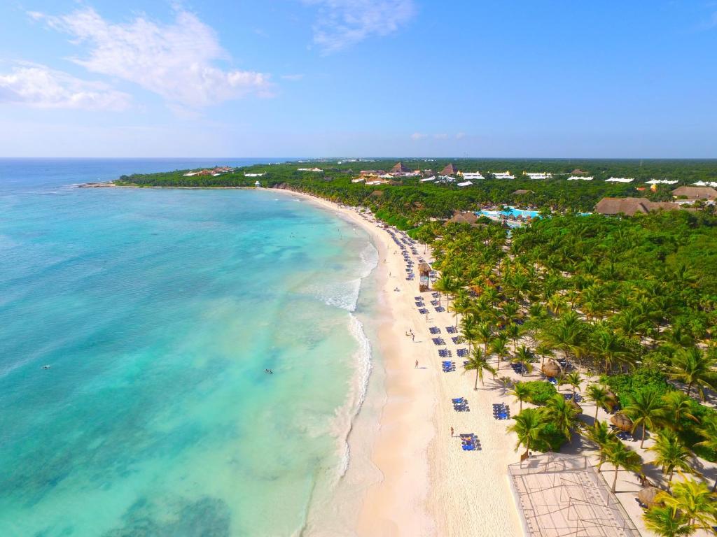Grand Palladium Colonial Resort & Spa – All Inclusive Grand Palladium Colonial Resort & Spa - All Inclusive