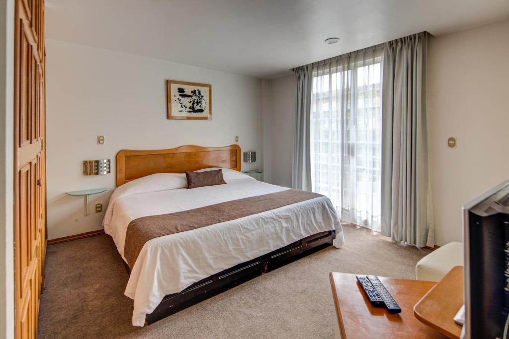 Grupo Kings Suites - Bosques de Duraznos 78