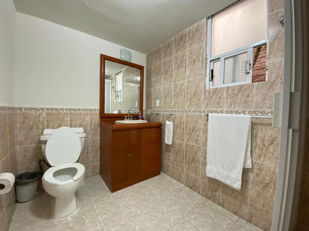 Grupo Kings Suites - Bosques de Duraznos 78