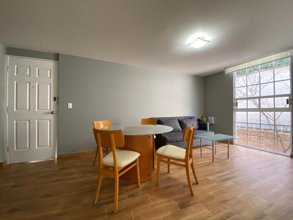 Grupo Kings Suites - Bosques de Duraznos 78