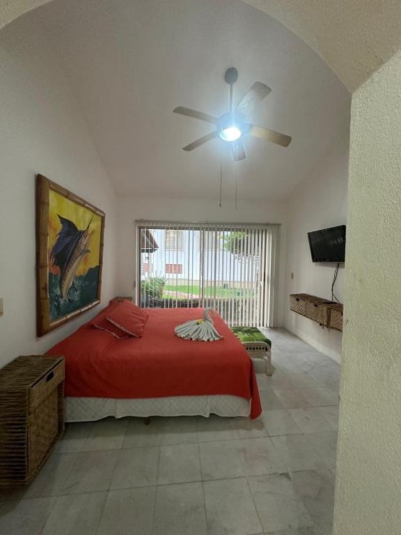 HAB PLANTA BAJA HOTEL TSORO 2 Adultos 1 menor IXTAPA WIFI GRATIS HAB PLANTA BAJA HOTEL TSORO 2 Adultos 1 menor IXTAPA WIFI GRATIS
