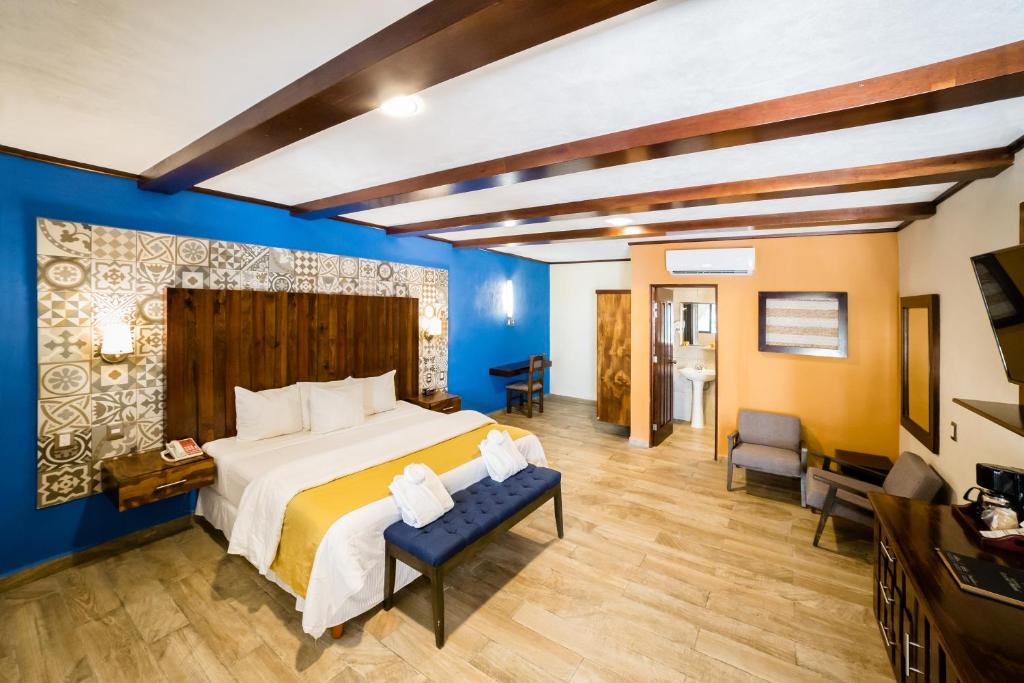 Hacienda Inn