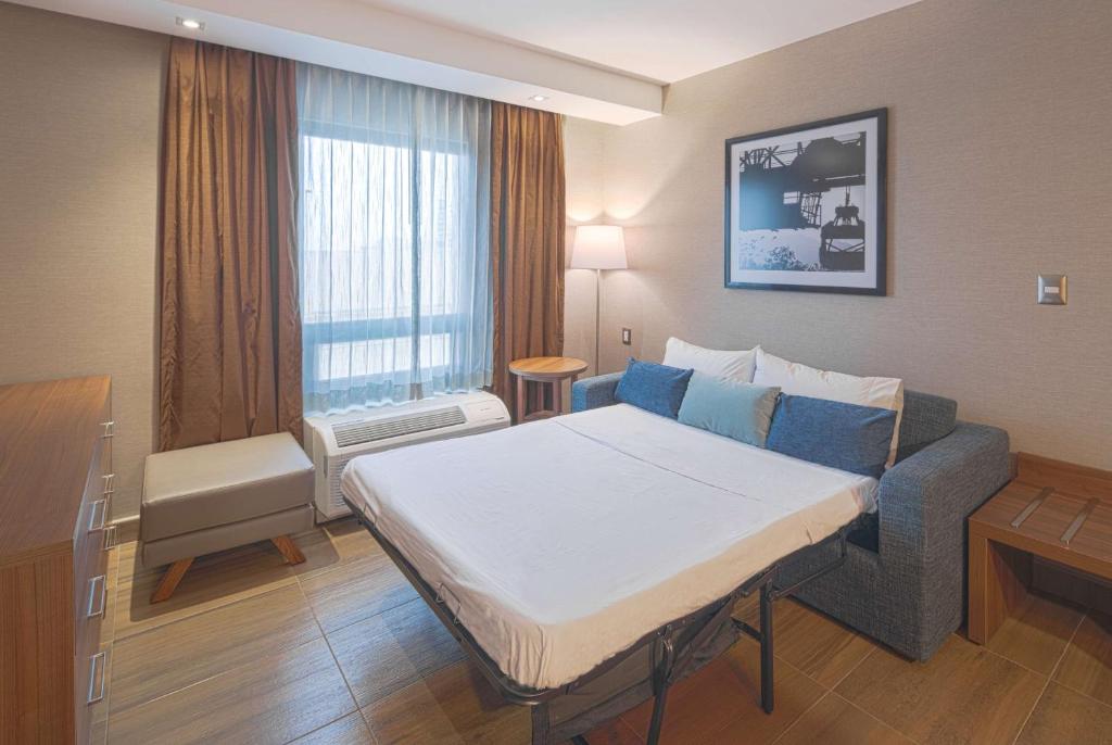 Hampton by Hilton Monterrey Galerias Obispado