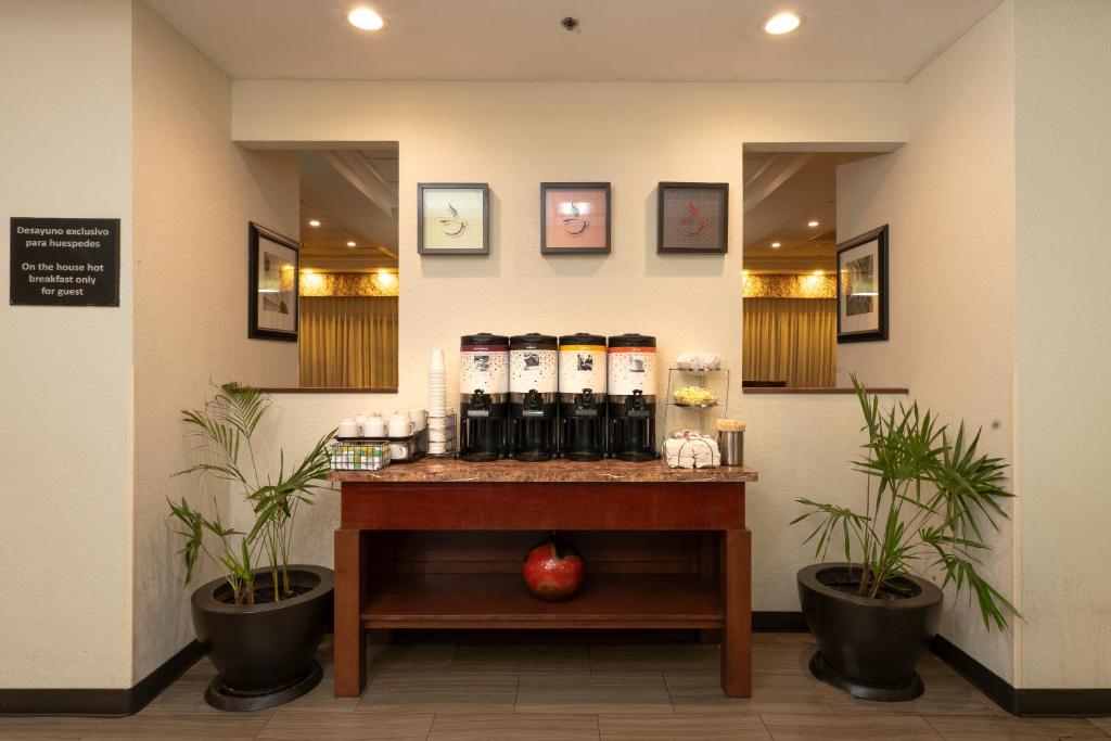 Hampton Inn by Hilton Guadalajara-Aeropuerto