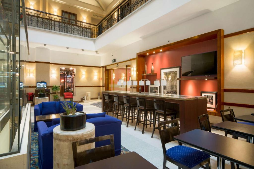 Hampton Inn & Suites Mexico City – Centro Historico Hampton Inn & Suites Mexico City - Centro Historico