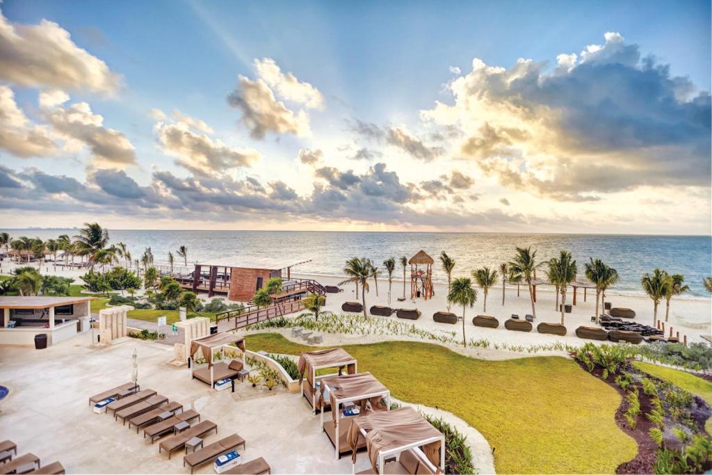 Hideaway at Royalton Riviera Cancun, An Autograph Collection All- Inclusive Resort – Adults Only Hideaway at Royalton Riviera Cancun, An Autograph Collection All- Inclusive Resort - Adults Only