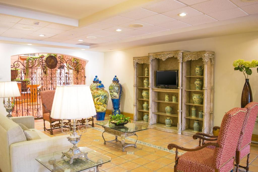 Holiday Inn Express Guanajuato, an IHG Hotel Holiday Inn Express Guanajuato, an IHG Hotel