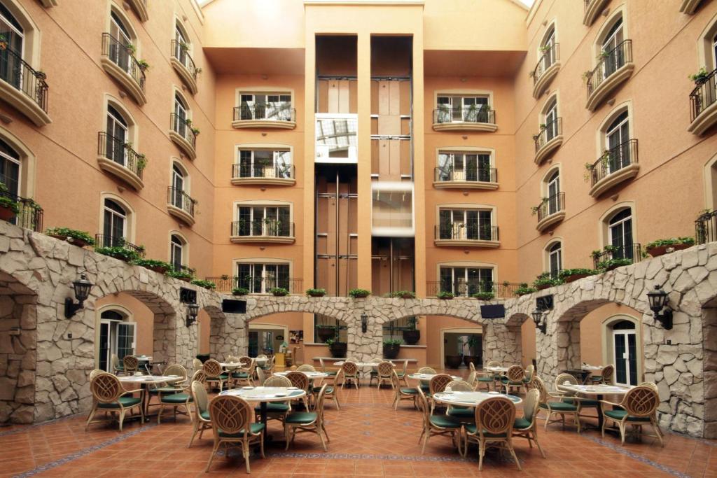 Holiday Inn Express Guanajuato, an IHG Hotel Holiday Inn Express Guanajuato, an IHG Hotel