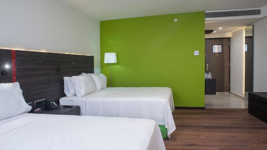 Holiday Inn Express Mexico Aeropuerto, an IHG Hotel