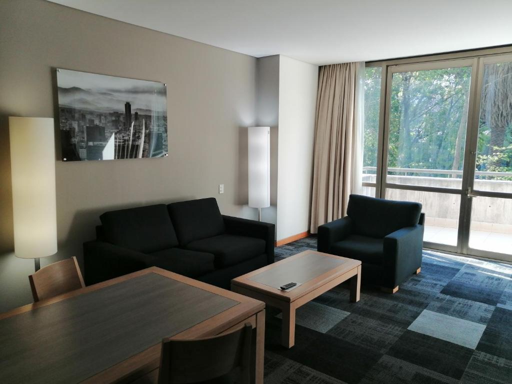 Holiday Inn Express Mexico Reforma, an IHG Hotel Holiday Inn Express Mexico Reforma, an IHG Hotel