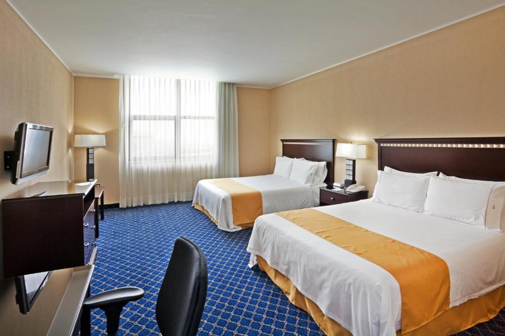 Holiday Inn Express Mexico Santa Fe, an IHG Hotel Holiday Inn Express Mexico Santa Fe, an IHG Hotel