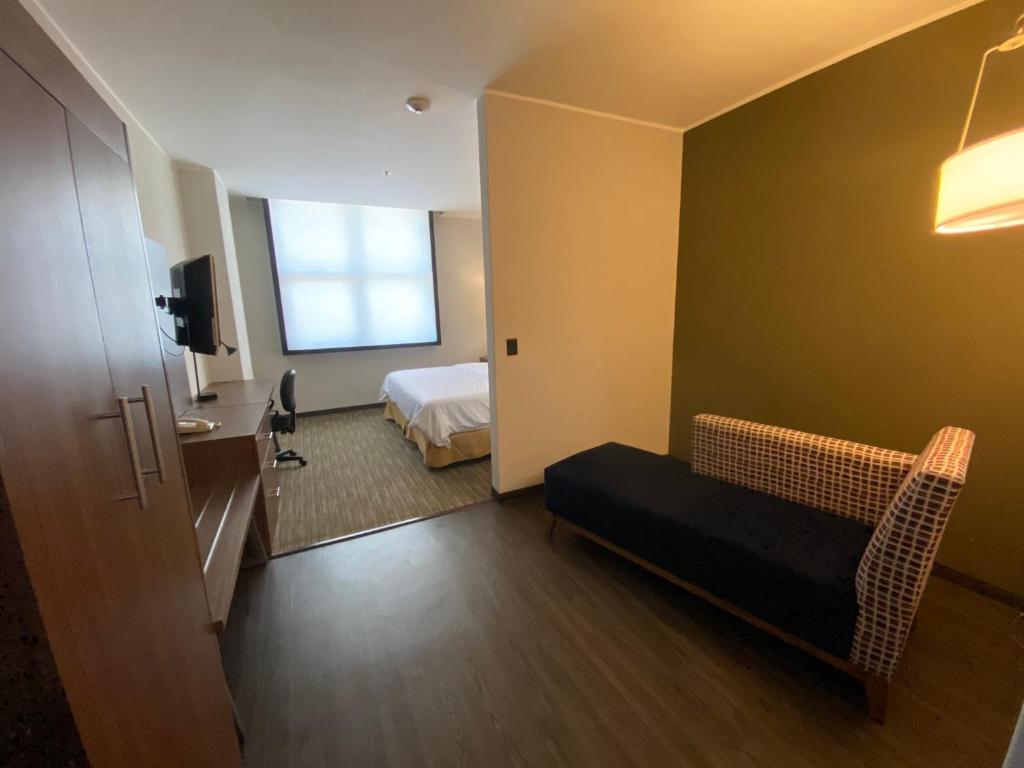 Holiday Inn Express Mexico Santa Fe, an IHG Hotel Holiday Inn Express Mexico Santa Fe, an IHG Hotel