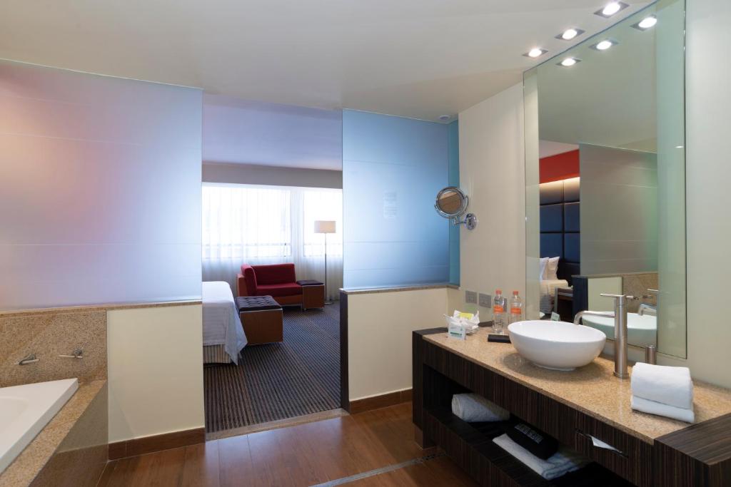 Holiday Inn Mexico City-Plaza Universidad, an IHG Hotel Holiday Inn Mexico City-Plaza Universidad, an IHG Hotel