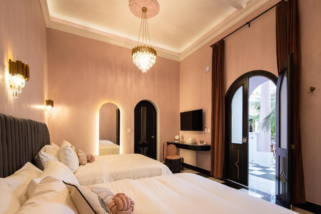 HOLT Hotel De Mi Independencia Double Queen Room