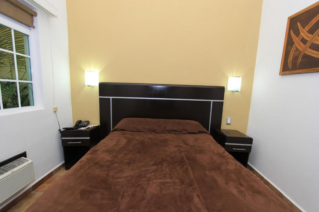 Hotel 5 inn Hotel 5 inn