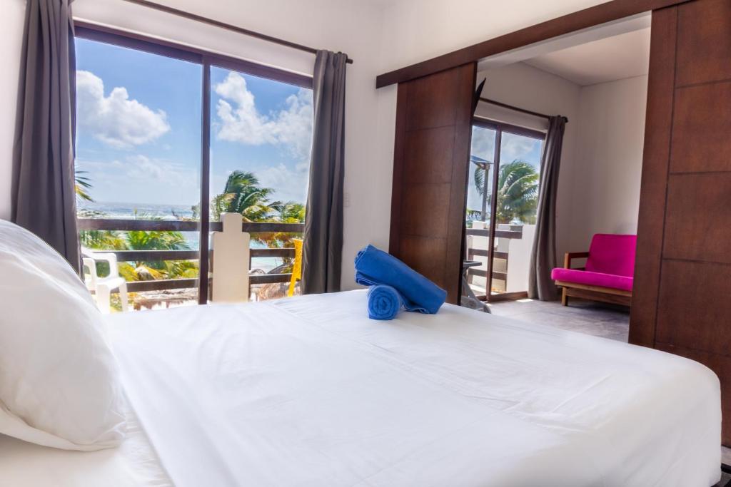 Hotel Blue Reef frente al mar
