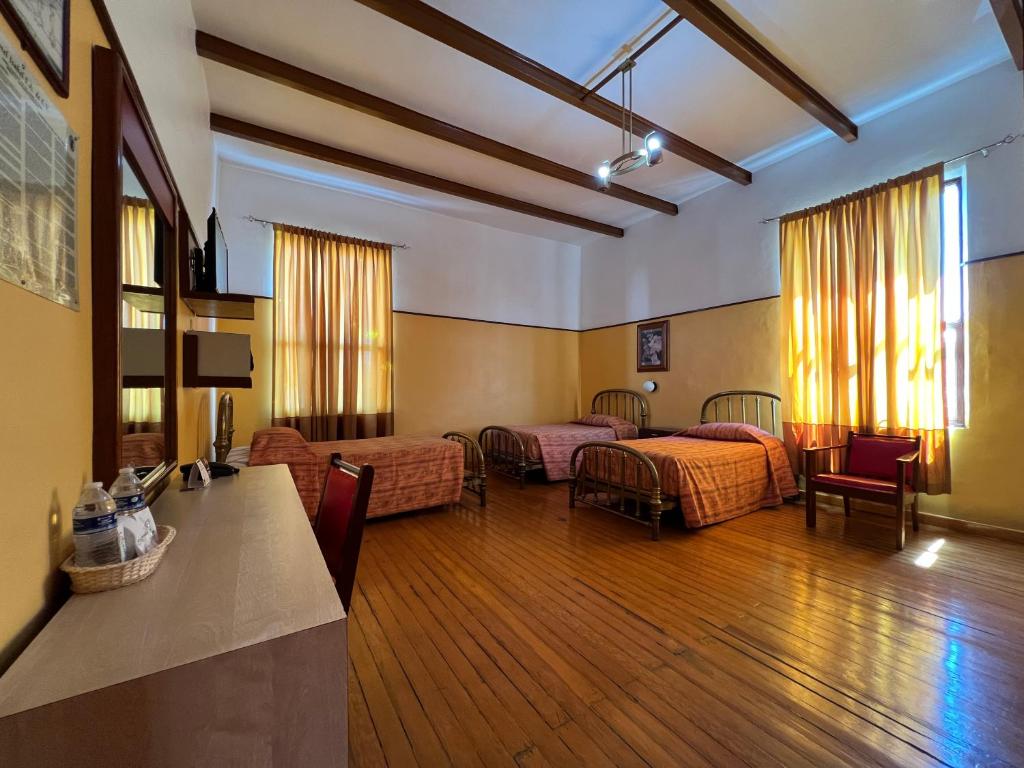 Hotel Isabel Hotel Isabel