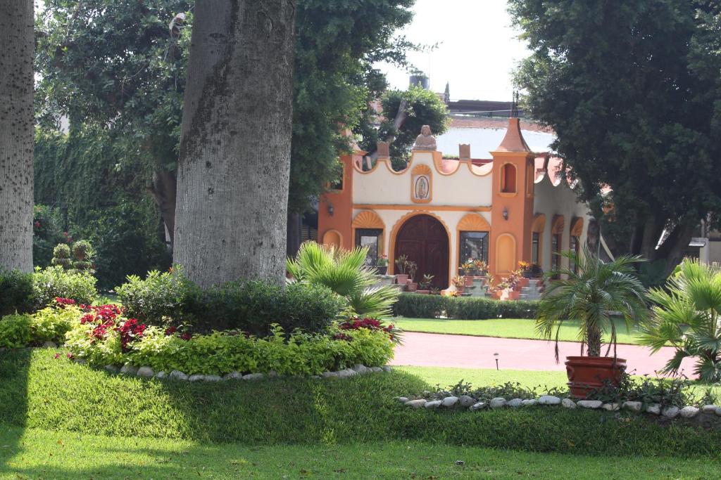 Hotel La Villa Real Hotel La Villa Real