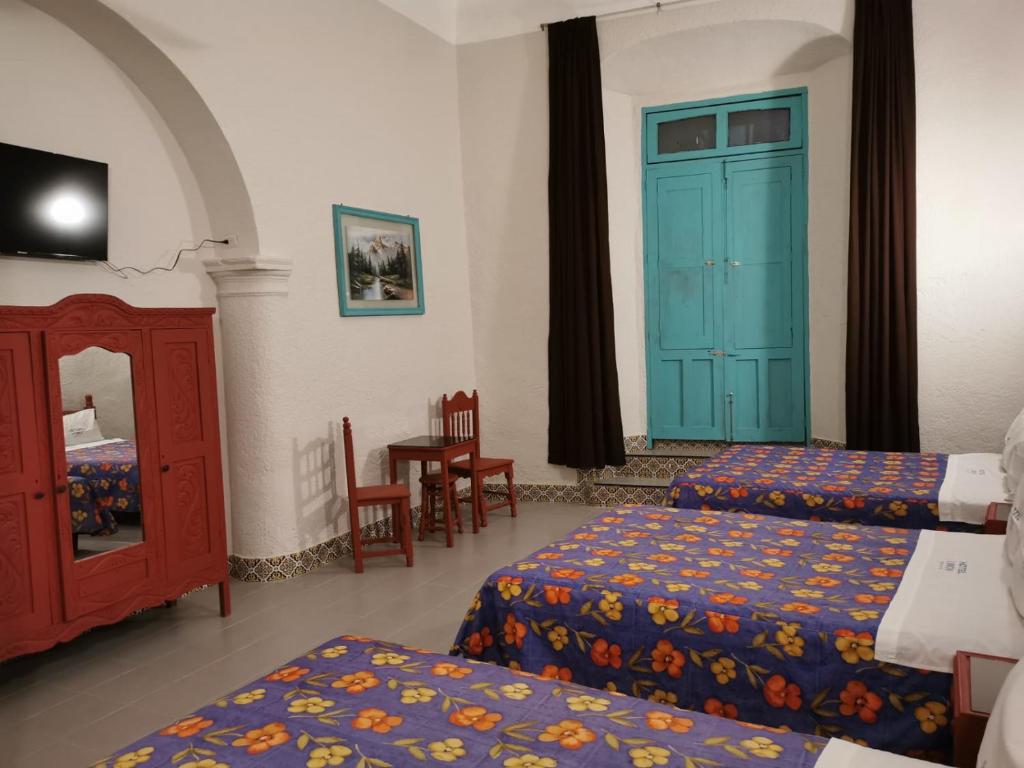 HOTEL LIMÓN HOTEL LIMÓN