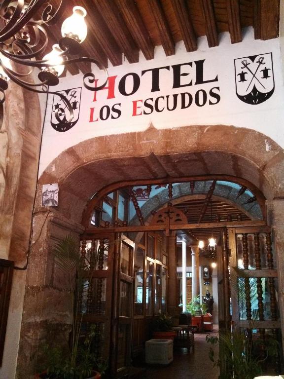 Hotel Los Escudos Hotel Los Escudos