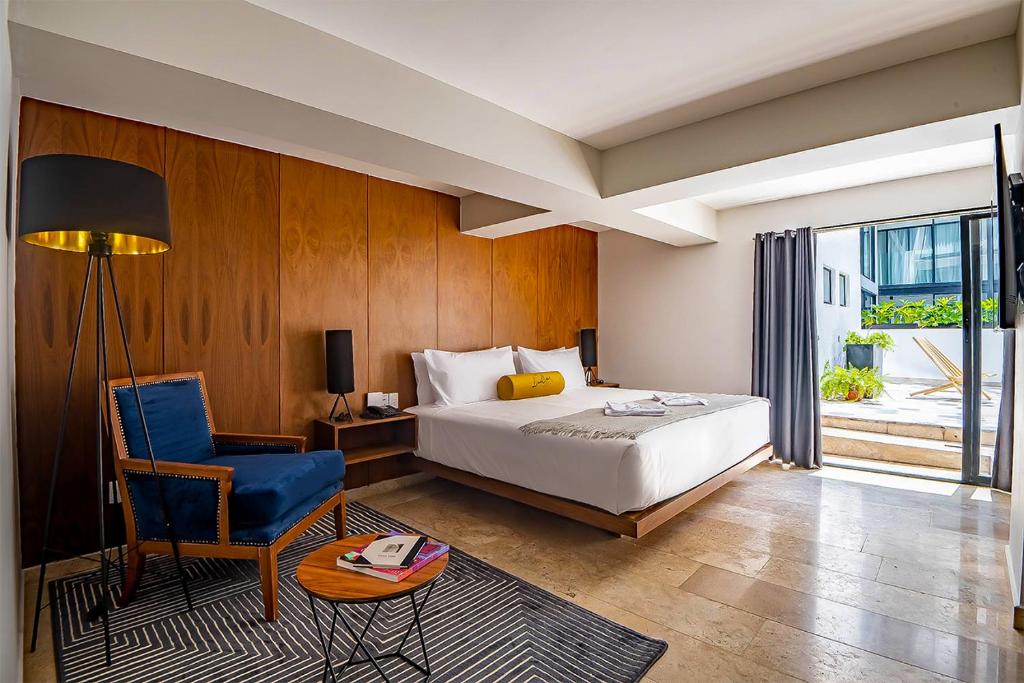 HOTEL LUCA
