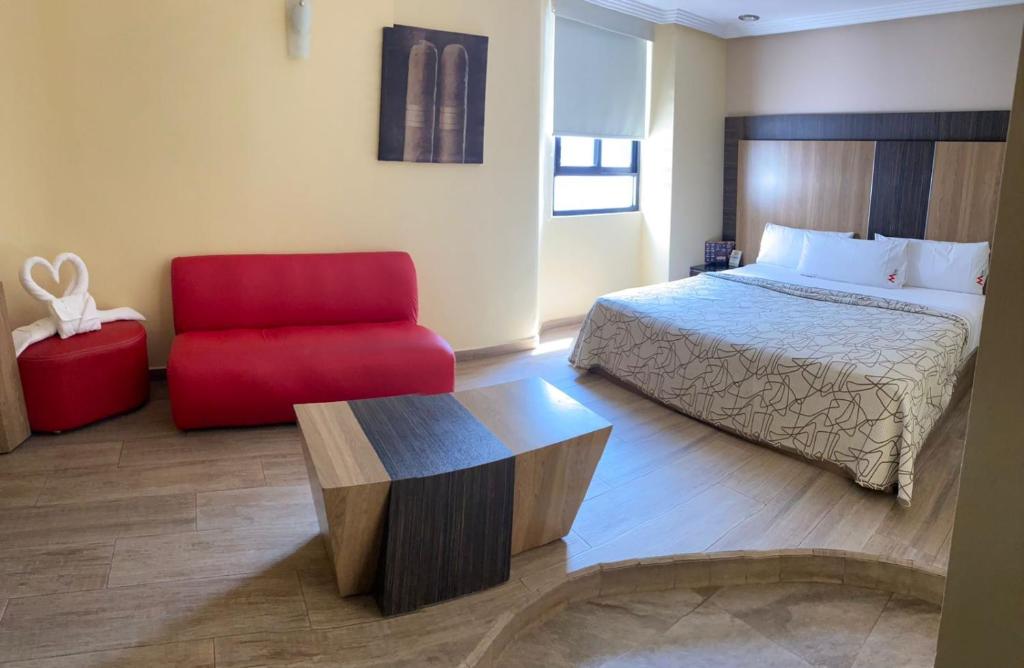 HOTEL M ELITE ROJO