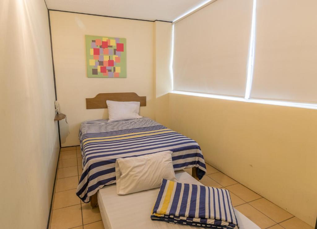Hotel Mateos 1215 Hotel Mateos 1215