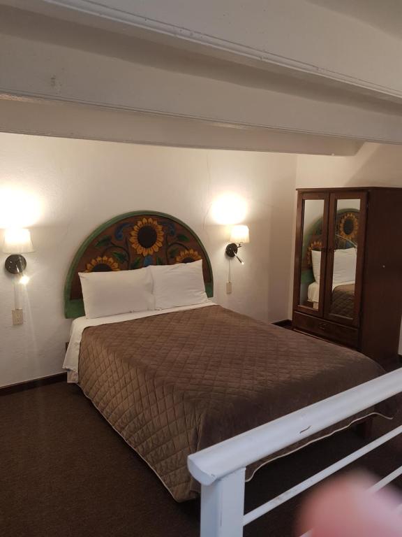 Hotel Meson Mariano Matamoros