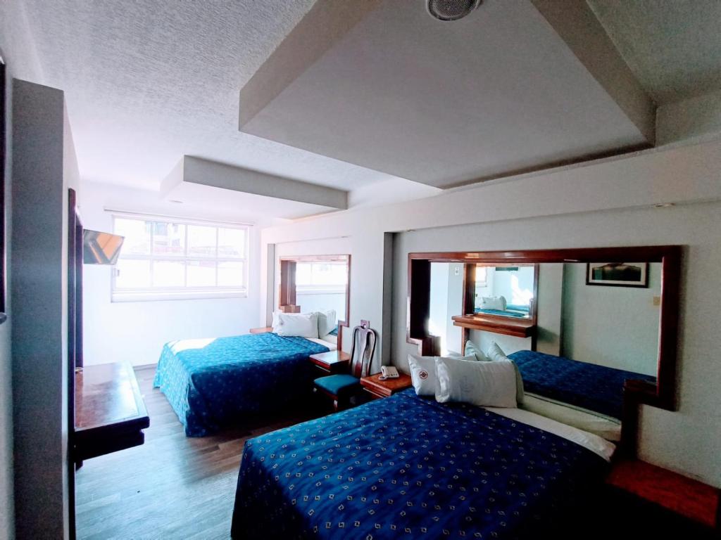 Hotel Mina