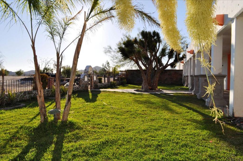 Hotel Misión Santa Ma “Cataviña” Hotel Misión Santa Ma "Cataviña"