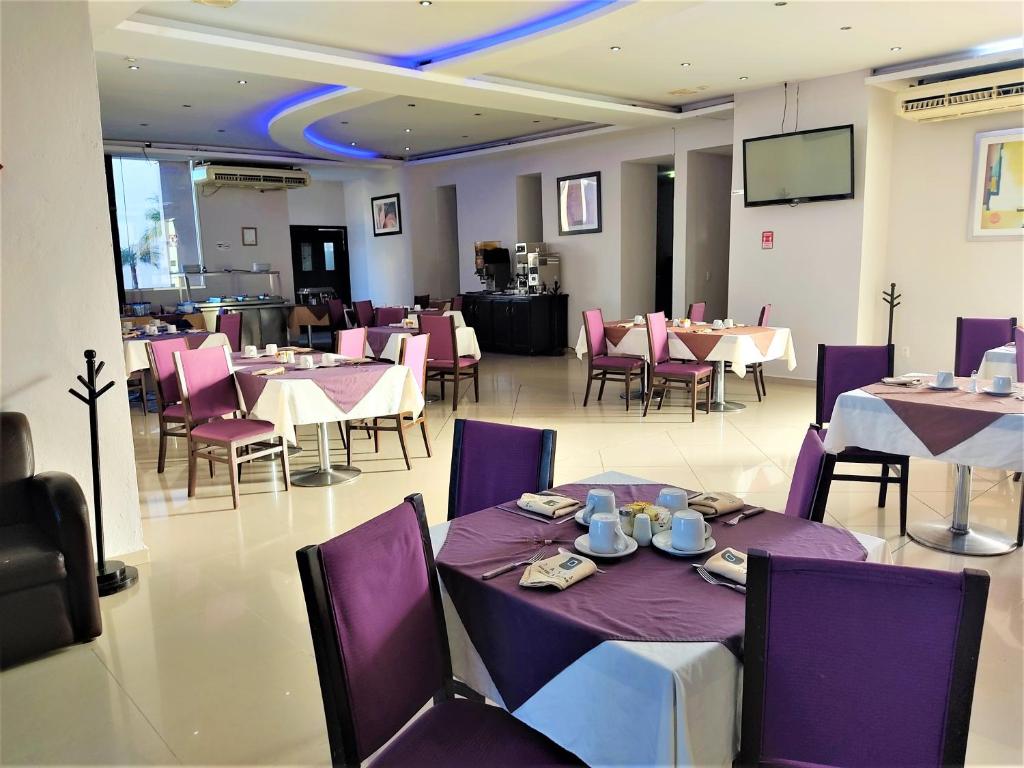 Hotel Oasis