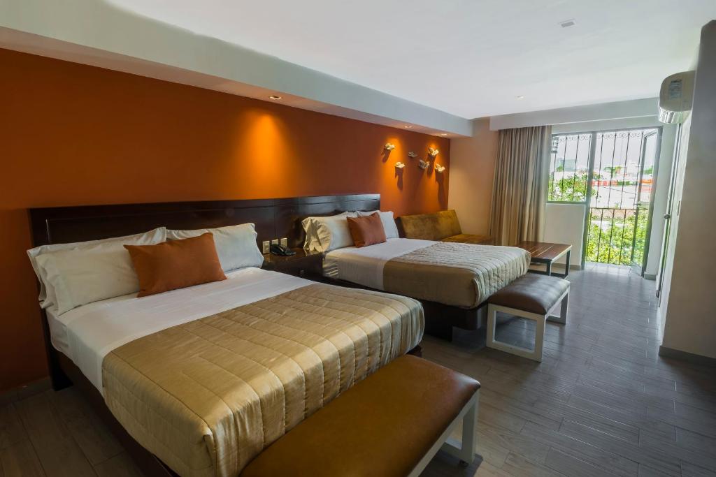 Hotel Puerta Del Sol Guadalajara