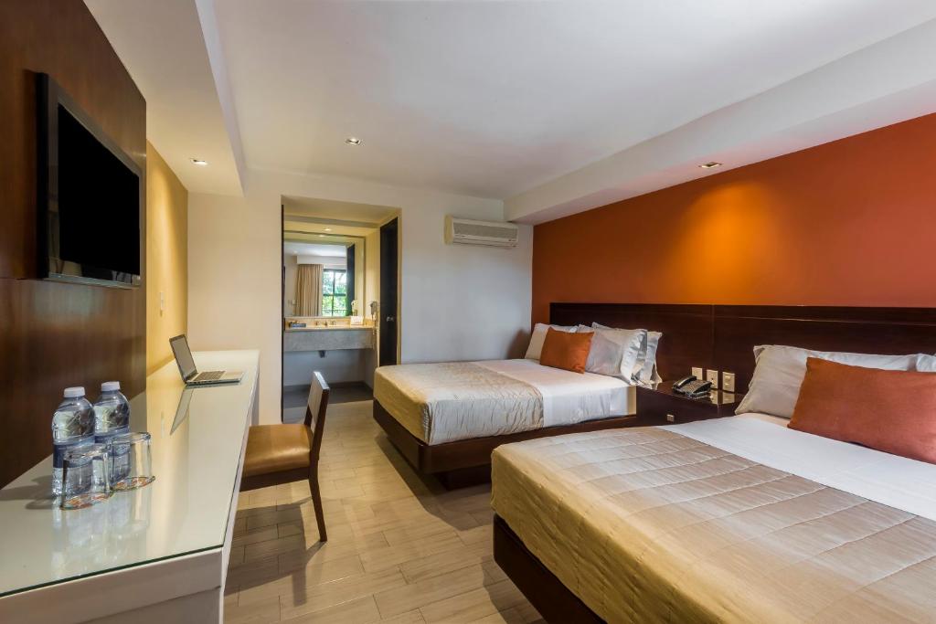 Hotel Puerta Del Sol Guadalajara Hotel Puerta Del Sol Guadalajara