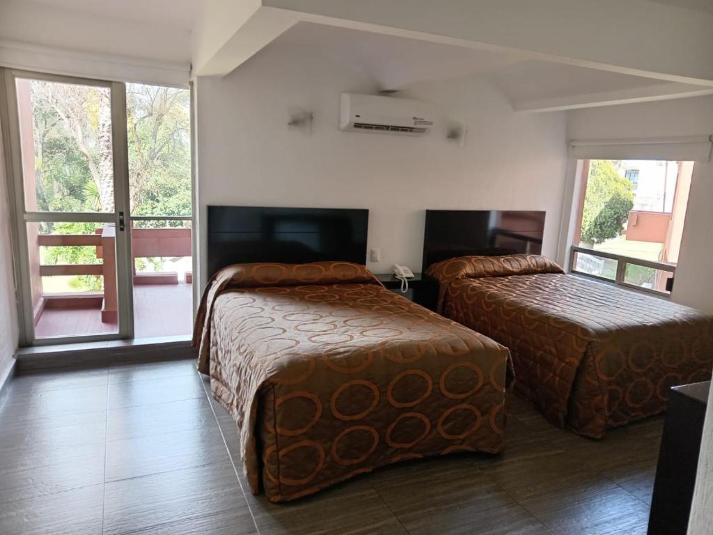 HOTEL PUNTA GALERIA