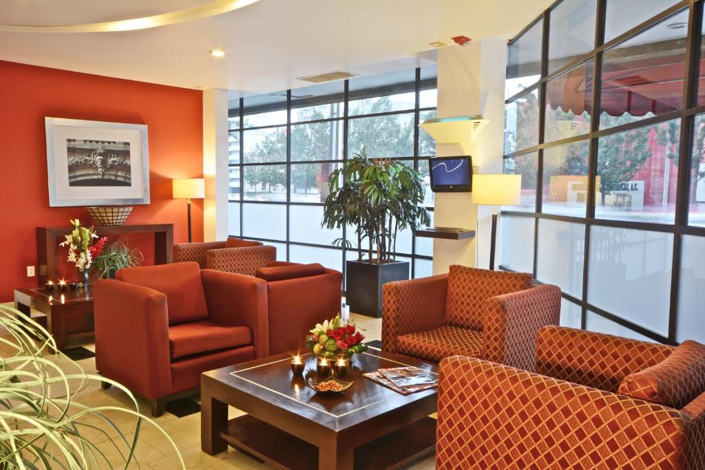 Hotel & Suites PF