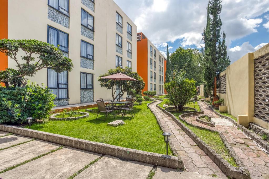 Hotel Suites Puebla