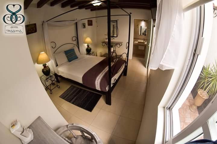 Hotel Tres Sofias