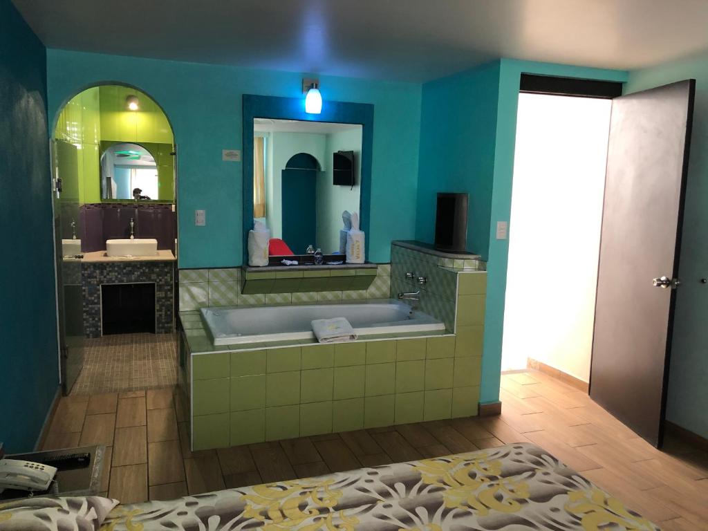Hotel & Villas 7