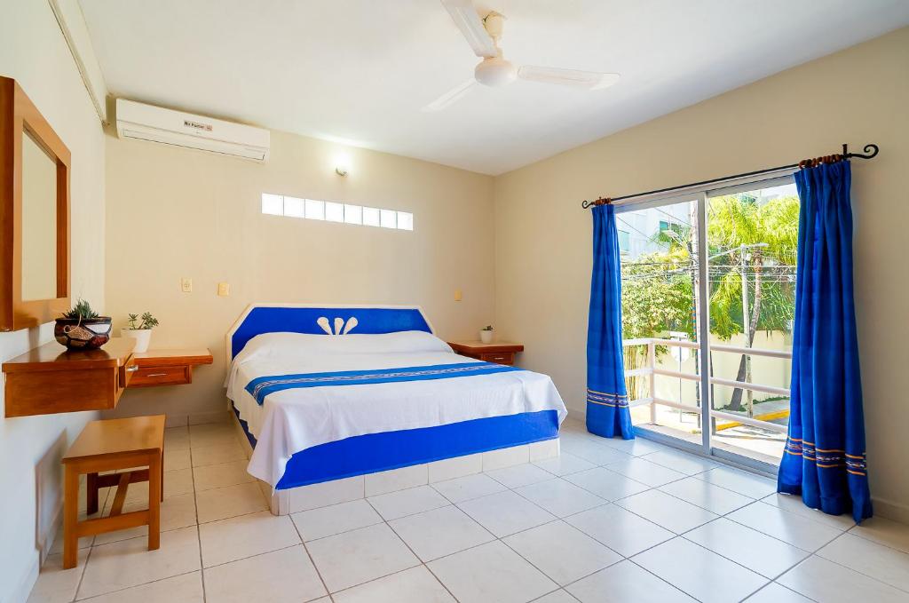 Hotel Yumkiin - Cerca Del Ferry y Terminal ADO