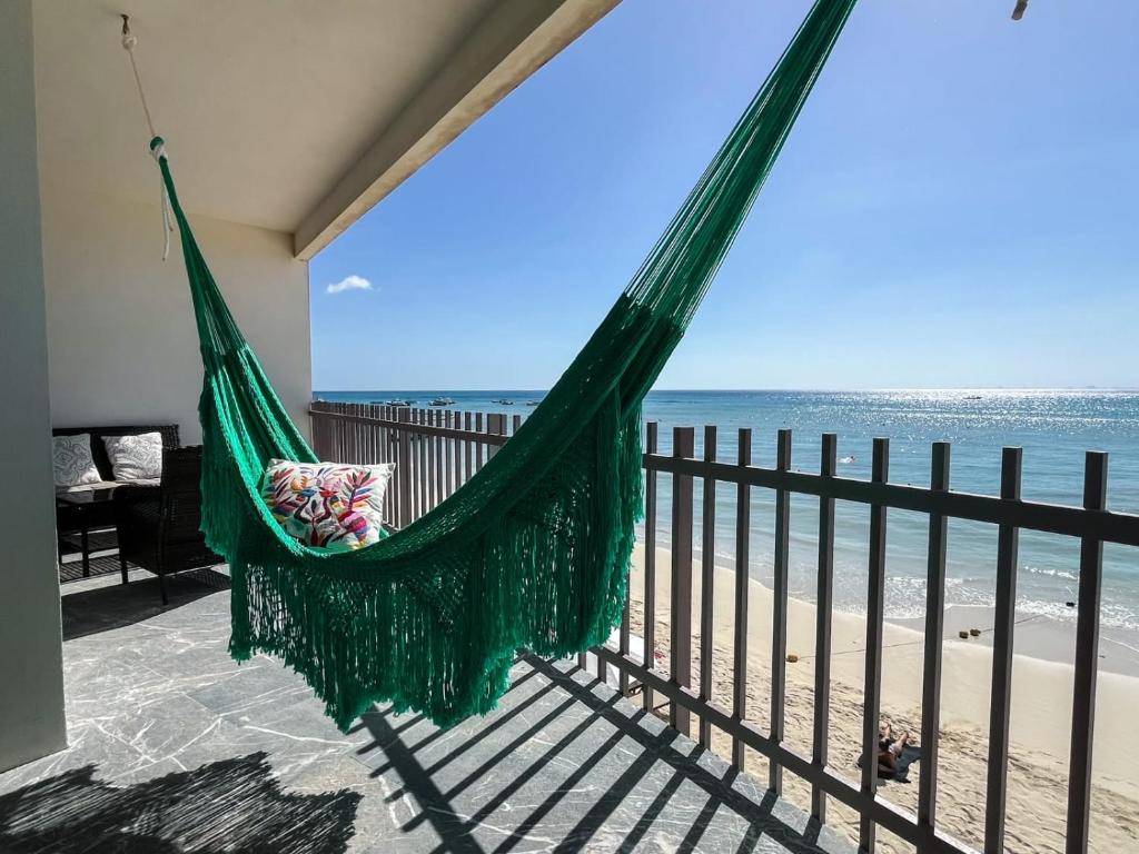 It Beach Condo